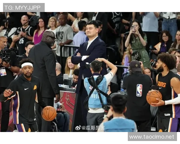 NBA球星与世界杯足球明星的巅峰对决谁才是体育界的真正传奇